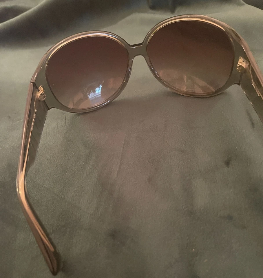 Gafas de sol Vera Wang marco verde musgo gafas de lujo Foto 3 de 4