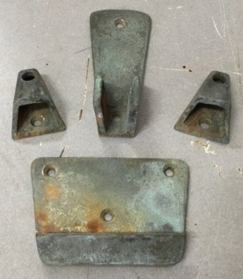 Anchor Chock Mount Set Vintage Perko 933
