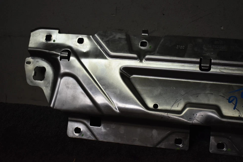 2019-2022 BMW 3 SERIES REAR METAL HEAT SHIELD FACTORY OEM - Image 2 of 4