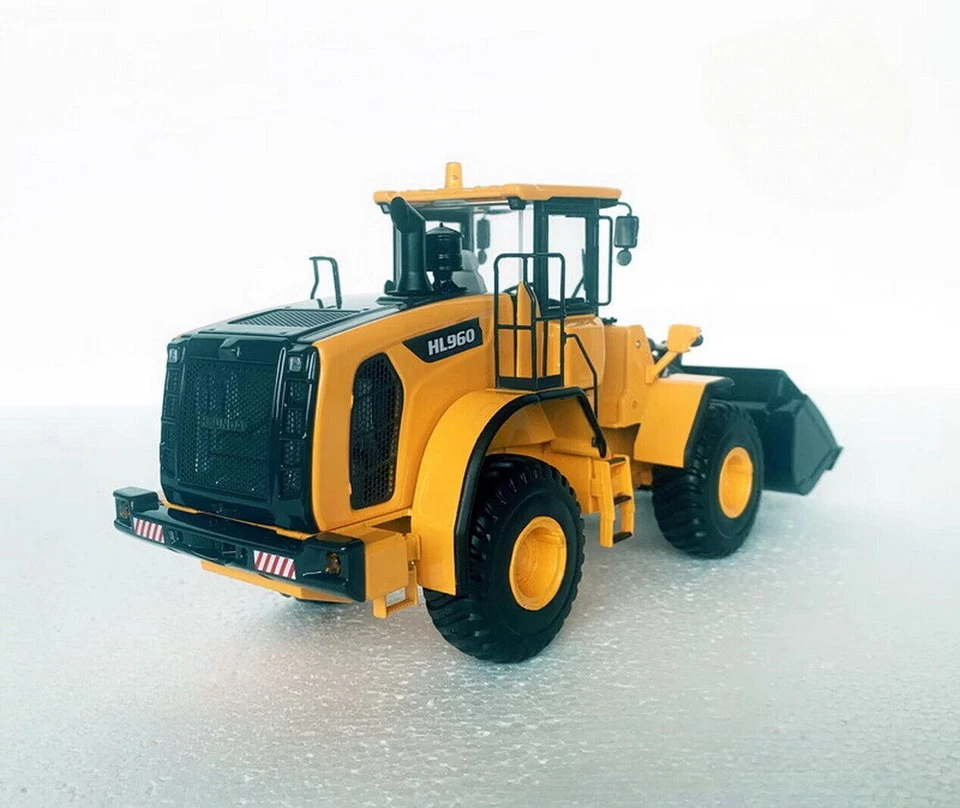 1/35 Scale HYUNDAI HL960 Wheel Loader Diecast Model Toy Collection Gift - Image 4 of 4