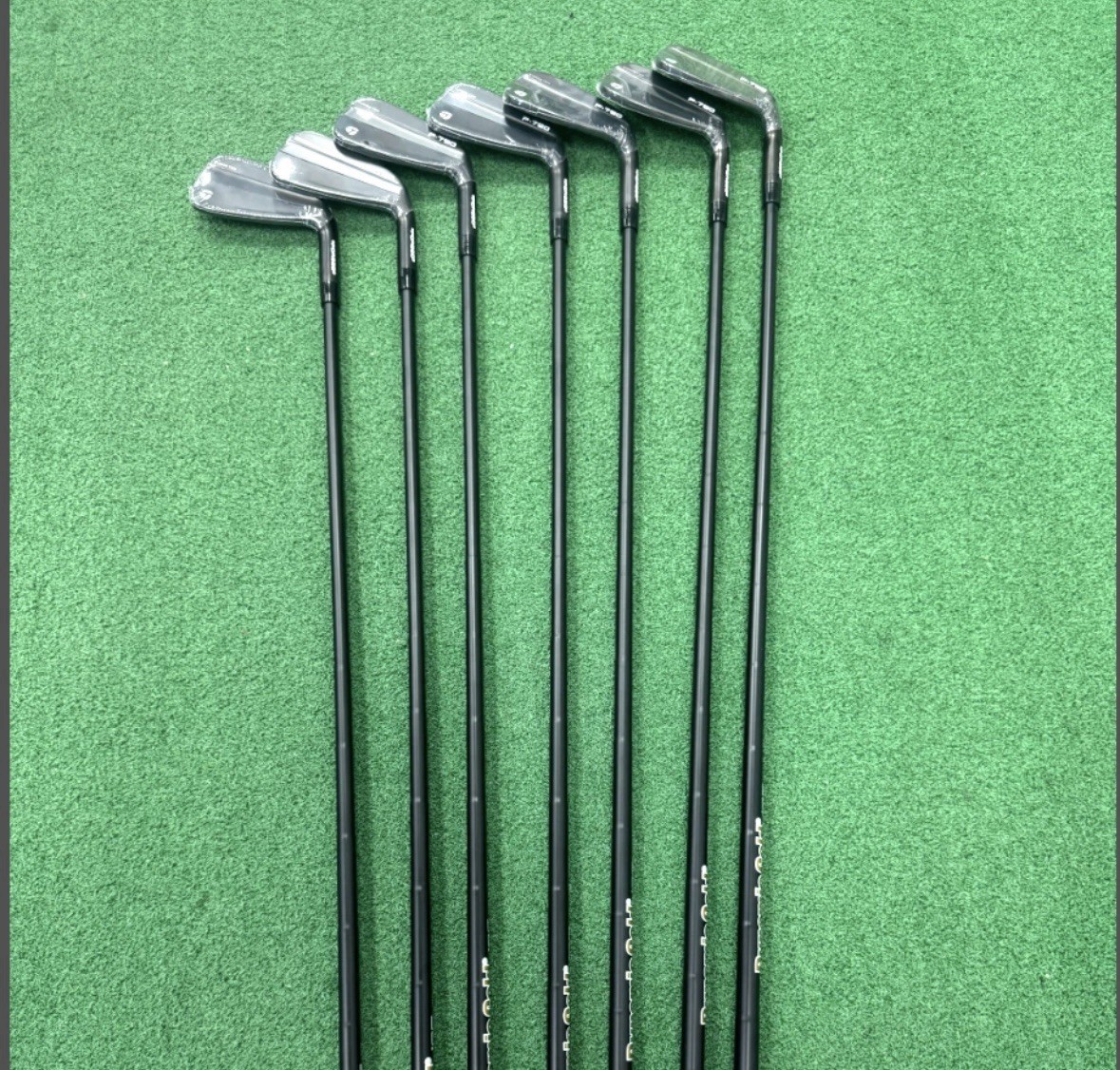 Replica TaylorMade P790 Black; Stiff Dynamic Gold Steel