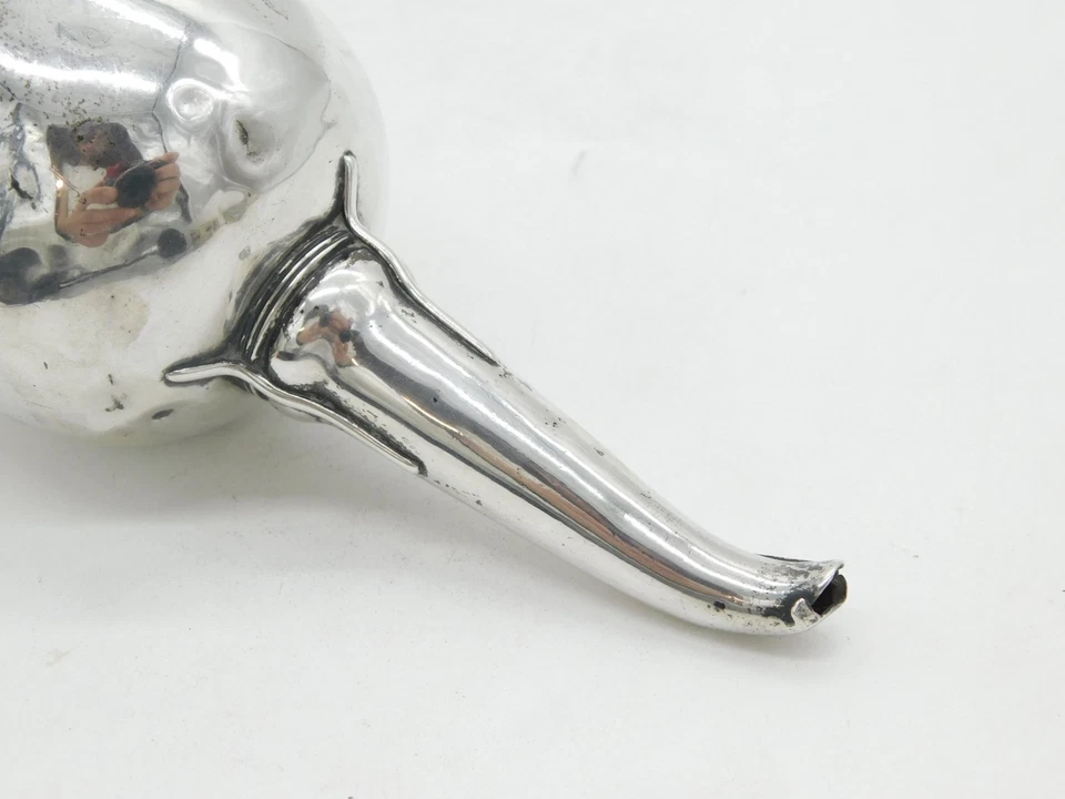 Antiguo embudo de vino de plata esterlina Jorge III Londres 1812 Foto 3 de 4