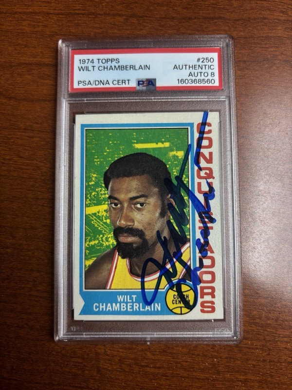 WILT CHAMBERLAIN AUTO  PSA 8 1974 Topps #250 Signed Low Pop!