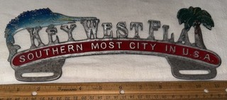 ANTIQUE KEY WEST FLA FLORIDA LICENSE PLATE TOPPER SOUVENIR CAR AUTO SIGN GAS OIL