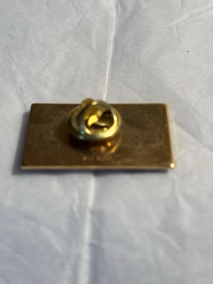 University Of Ky Vintage Lapel Pin Basketball Court Kentucky Wildcats - Image 3 of 4