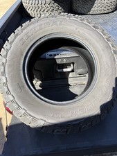 32 X 17 General Grabber Tires With 800 Miles On Them. Set Of 5 32 X 17 General Grabber Tires With 800 Miles On Them. Set Of 5