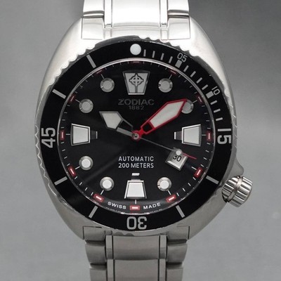 ZODIAC OCEANAIRE Automatic Divers 200m Black Dial Men's Watch from