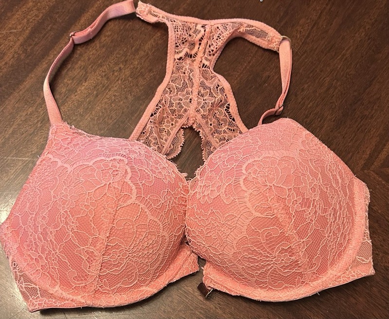 Victoria Secret Front Clasp Bra 32D Push Up Lace Padded Pink