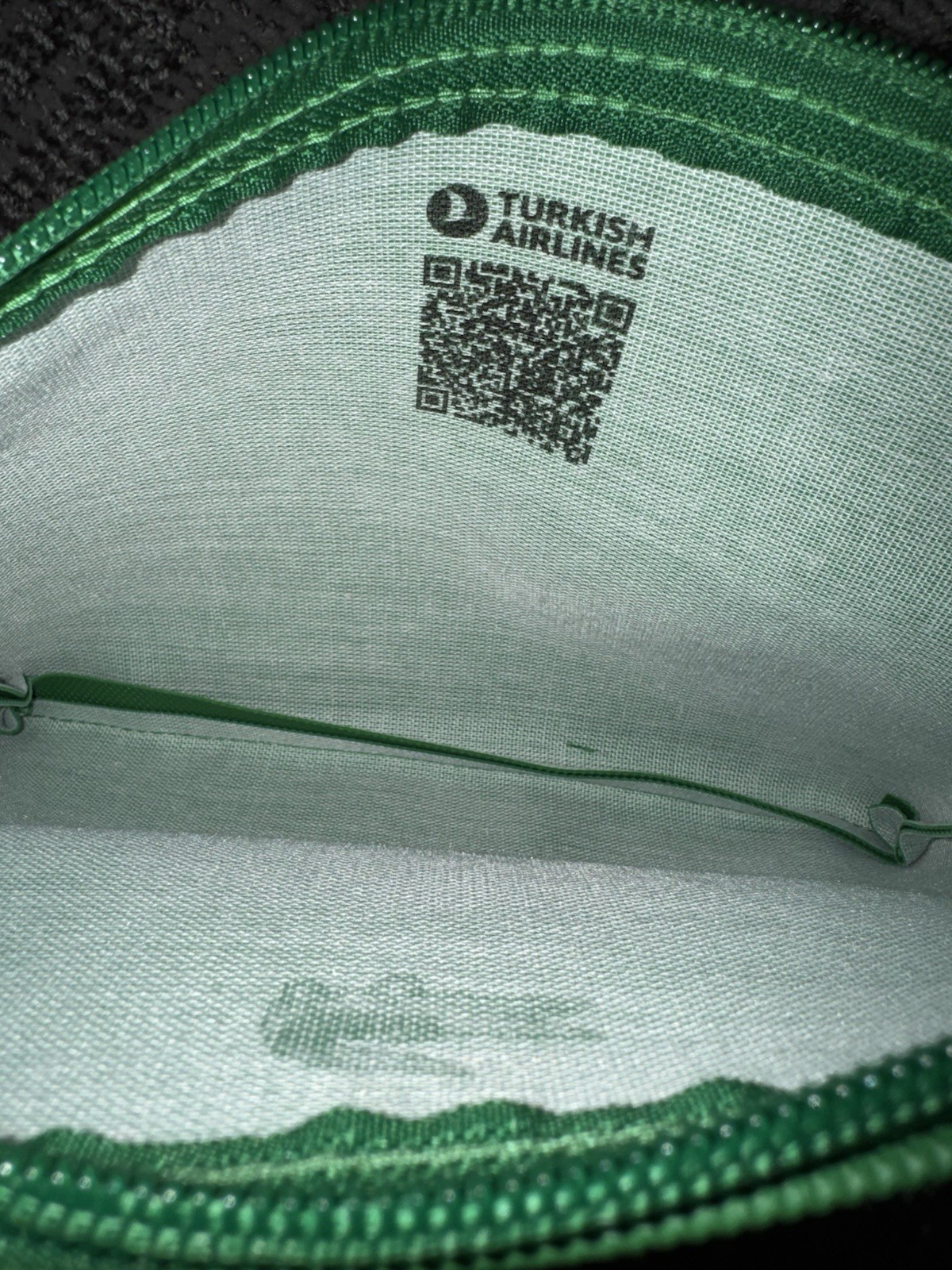 Lacoste Turkish Airlines Green Wash/Amenity Bag Zippered Pouch Collectible thumbnail 2