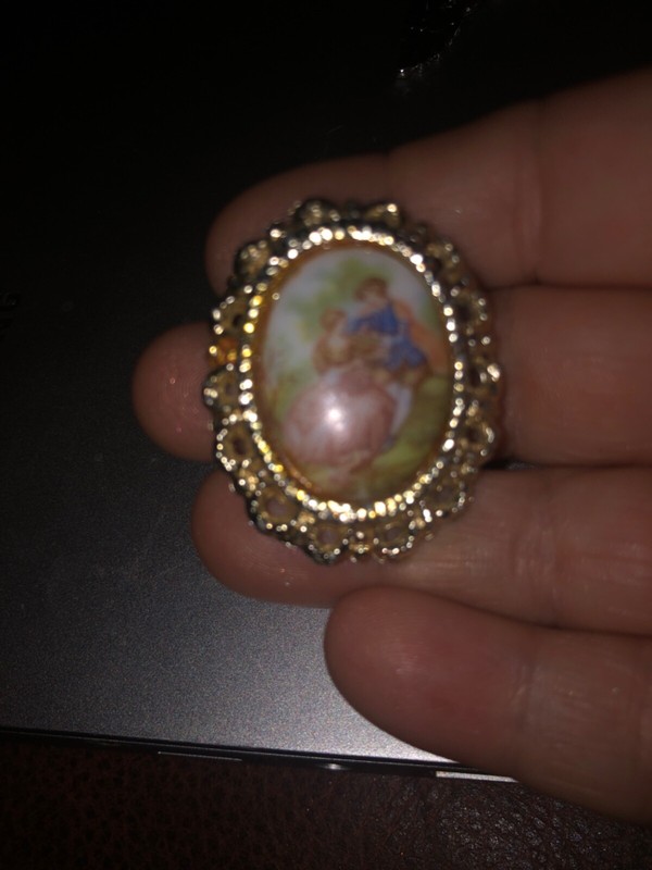 Vintage Porcelain Brooch Pin Courting Couple Lovers Fragonard French Scene