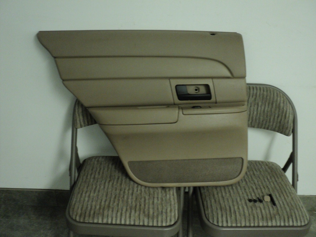 ONE TAN DOOR PANEL TRIM LEFT REAR DRIVER BACK 03-08 Crown Victoria