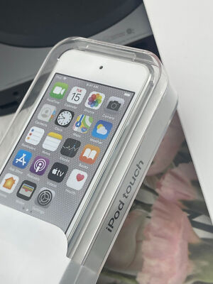   New Apple iPod touch 6th Generation Silver 64GB MP4 Game Player-US    