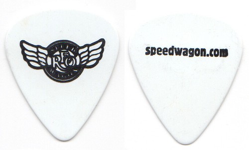 REO Speedwagon Guitar Pick : 2000s Tour Dave Amato Black White Website - 第 1/1 張圖片