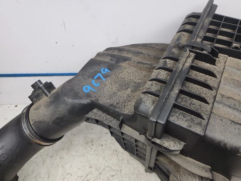 Air Cleaner Fits 12-16 BMW 528i 756612 - Image 2 of 3