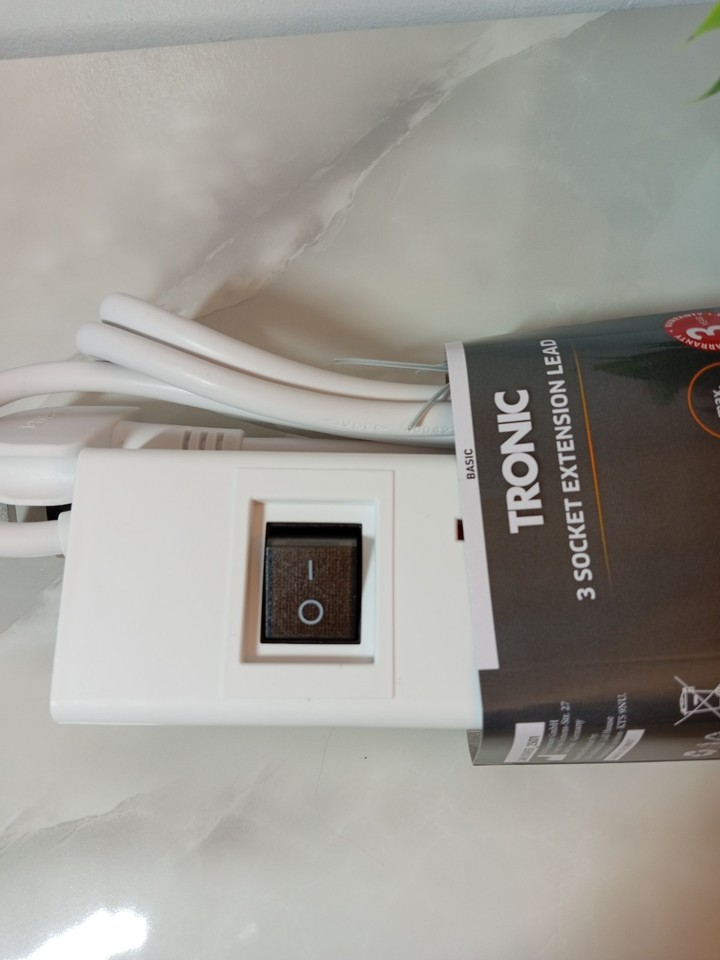 Extension Lead 3 Socket with On/Off Switch White 1.4 Meter Made in ...