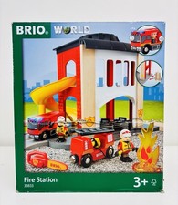 Brio World Fire Station 33833 Missing 1 Figure w/ Box