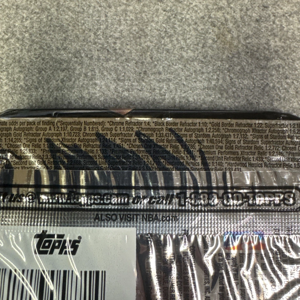 205-06 Topps Chrome Basketball Hobby Pack Factory Sealed - Image 3 of 4