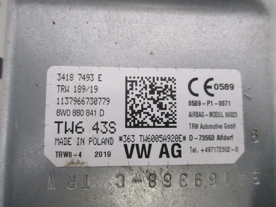 17 18 19 20 21 22 23 Audi A4 AllRoad Air Bag Driver Knee Airbag OEM - Imagem 3 de 3