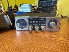 Vintage Regency CR-185 CB Radio Transceiver with Mic UNTESTED