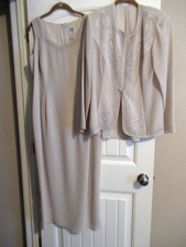 Womens R M Richards Size 16 Mother of the Bride Elegant Classic beige 2 pc. set