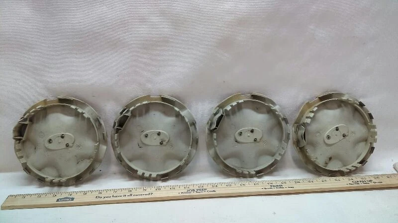 Juego de 4 tapas centrales para 02-04 ALERO O117- 167373 Foto 4 de 4