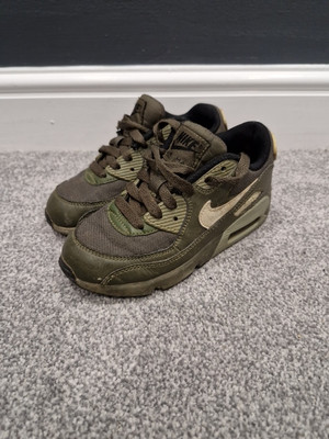 junior air max trainers