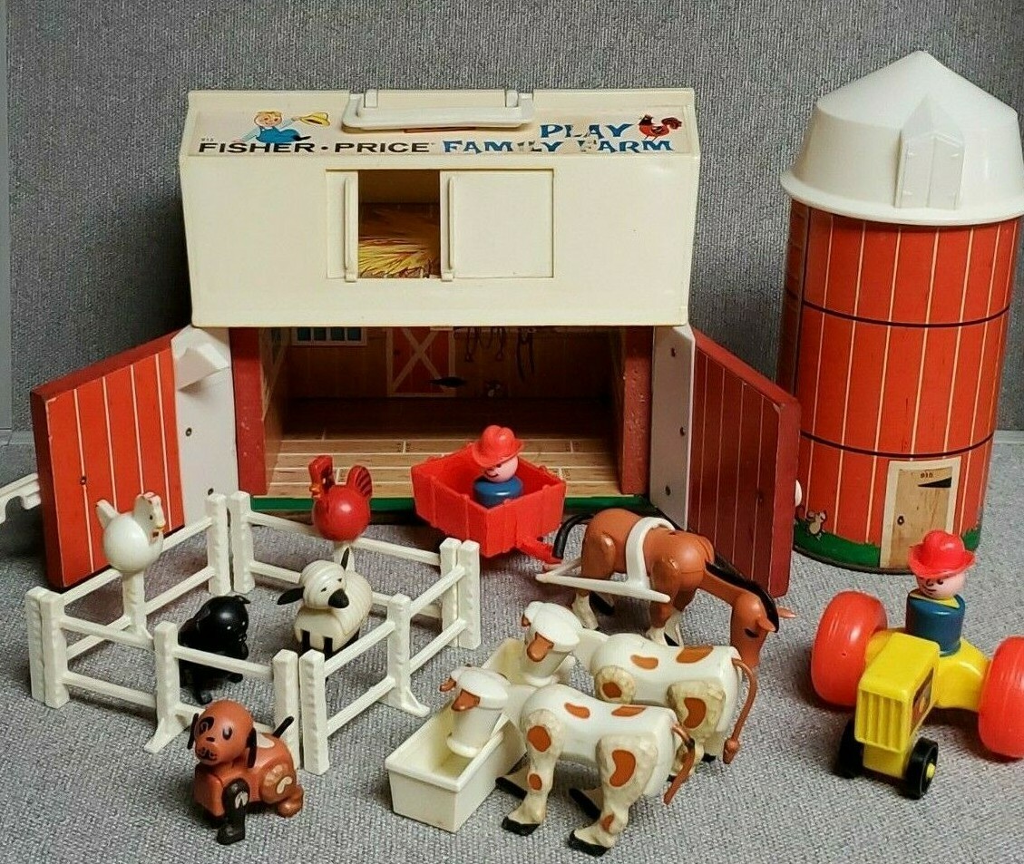 Vintage 1967 Fisher Price Little People Barn 915 Farm Animal Set