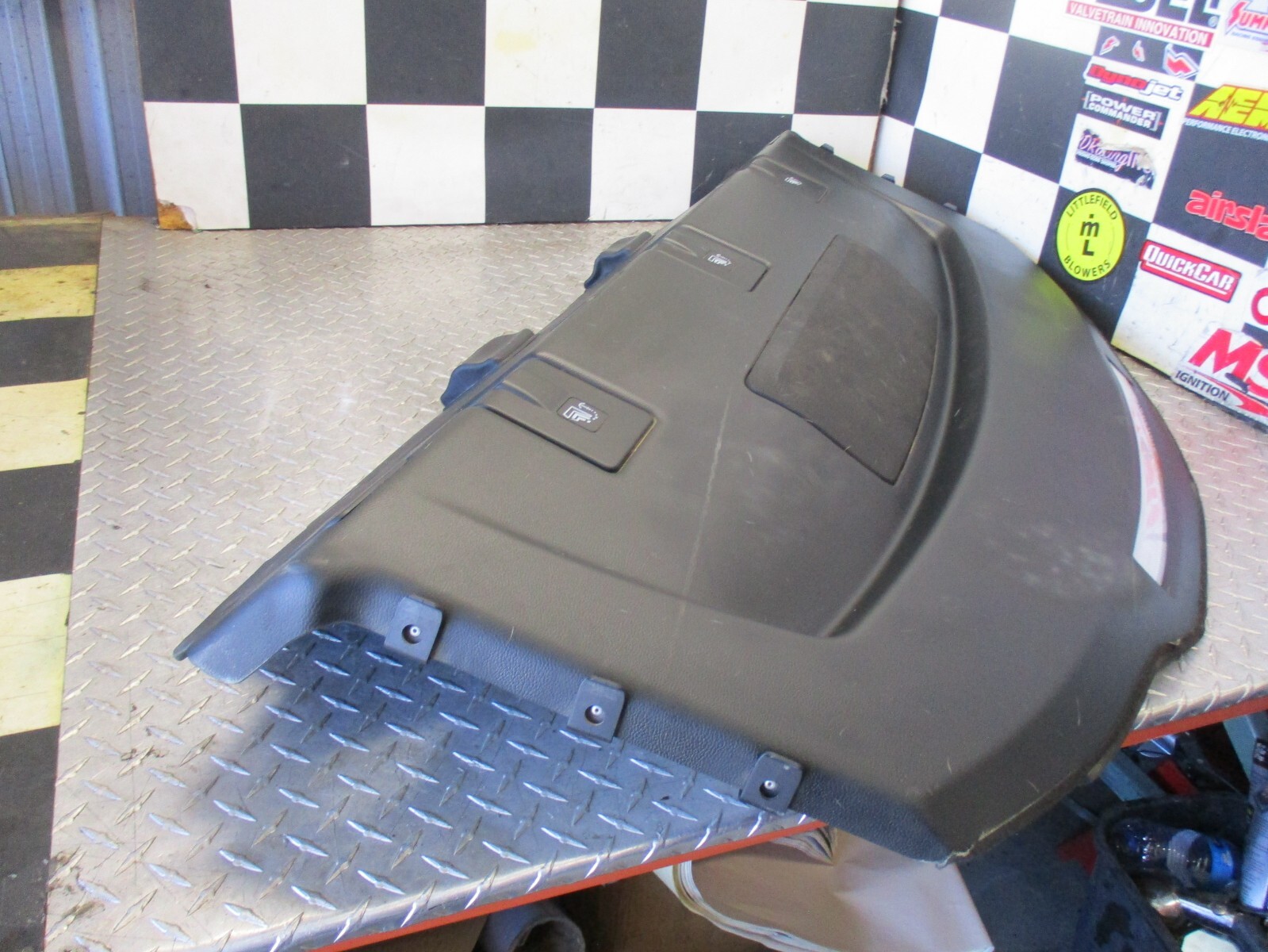14-17 2017 Maserati Ghibli REAR PARCEL SHELF TRIM UNDER WINDOW PANEL