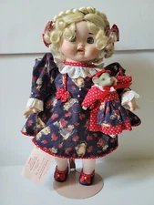 Goebel Happy Dingle Doll Family Reunion  14.5" W/ Stand #925