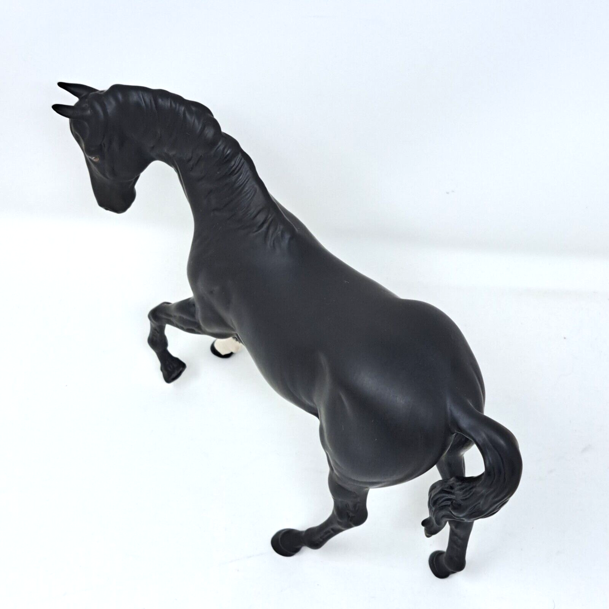 ロイヤルドルトン 馬 置物 Black Beauty ＆ Foal s-l400.jpg