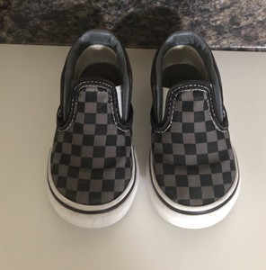 vans checkered baby shoes