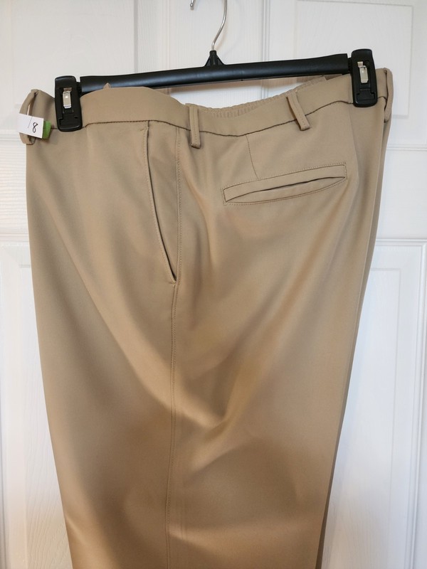 Haggar H26 Men's Beige Tan Classic Fit Dress Pants, Size 38x29