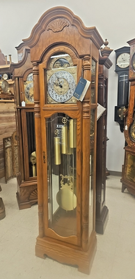 HOWARD MILLER (RICHMOND) 610-796 Golden Oak finish TRIPLE CHIME