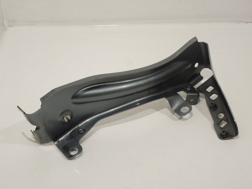Audi TTRS 8J NS Left Wing Support Bracket 8J0821135F