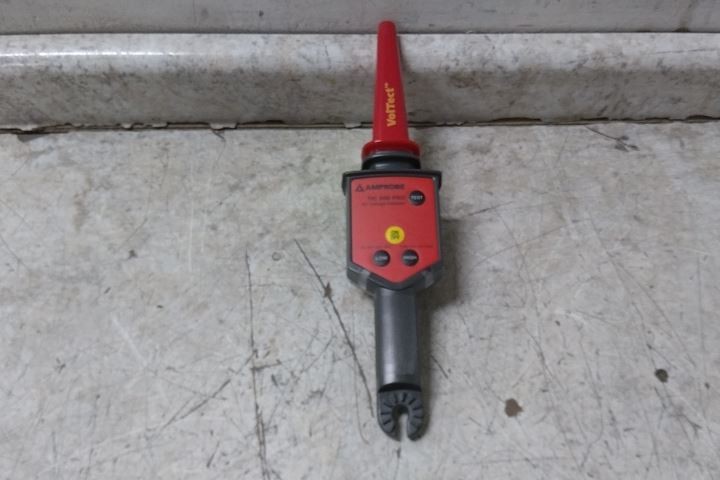 Amprobe TIC 300 PRO 30V to 122 kV AC Voltage Measured High Voltage Detector