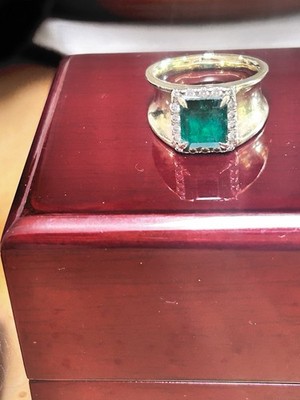 Colombian Emerald 14kt Ring Size 6 1/2  2.77 Ct ( 9.05x7.95x5.25 mm) Dark Green