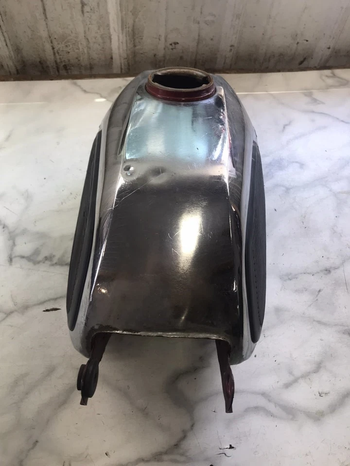 Tanque de gasolina 64 Yamaha YA6 125 Santa Barbara  Foto 2 de 4