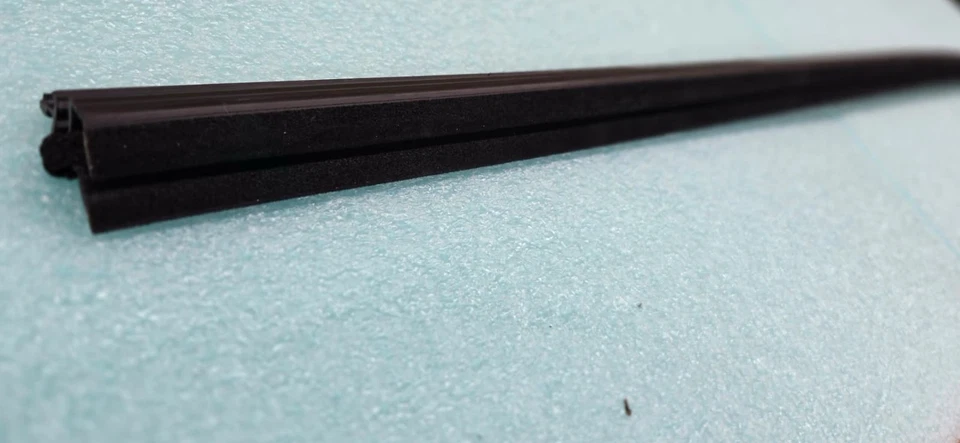 Sello de goma interior de vidrio para puerta de ventana de pasajero 2011-2016 Scion TC Foto 3 de 3