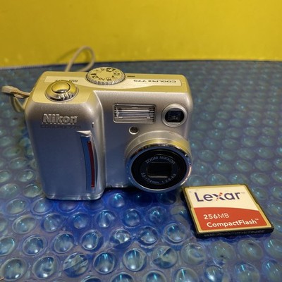 Nikon COOLPIX 775 2.1MP Digital Camera - Silver - Tested Needs New Battery