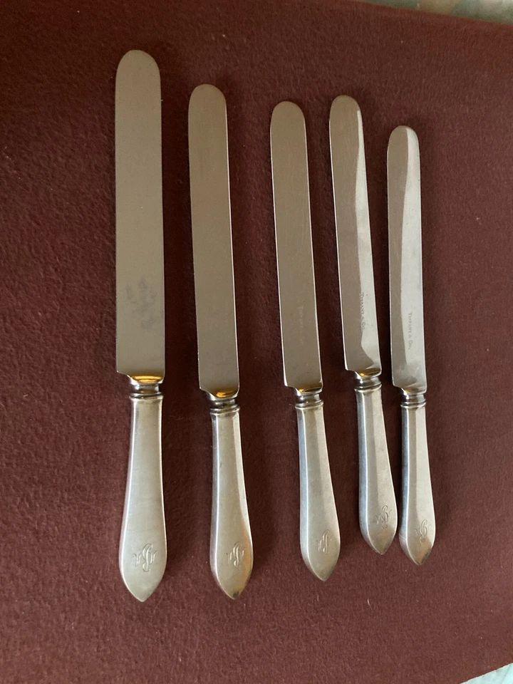 Conjunto 5 facas sem corte Tiffany & Co cabo de prata esterlina "TIFFANY FANEU", 9 3/8"" - Imagem 2 de 3