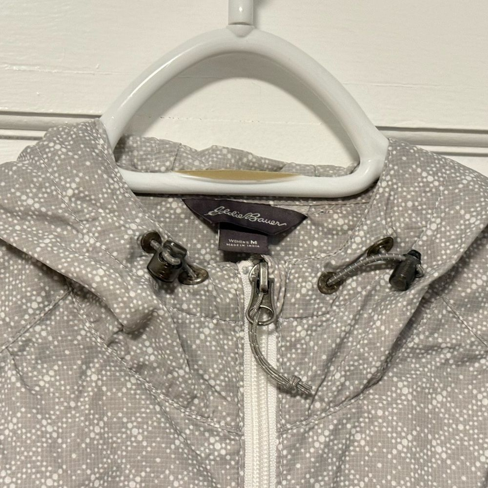 Eddie Bauer Abstract Pattern Long Sleeve Packable Travel Windbreaker Gray Medium image 4