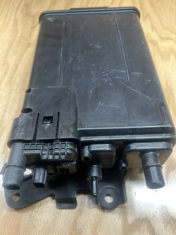 Bote de vapor para Toyota Sienna 11-16 77740-08070 Foto 4 de 4