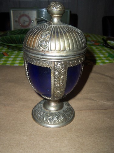 Chalice Vessel with Cobalt Blue Glass Insert & Lid Made in Japan Vintage - Nice! - Picture 2 of 5