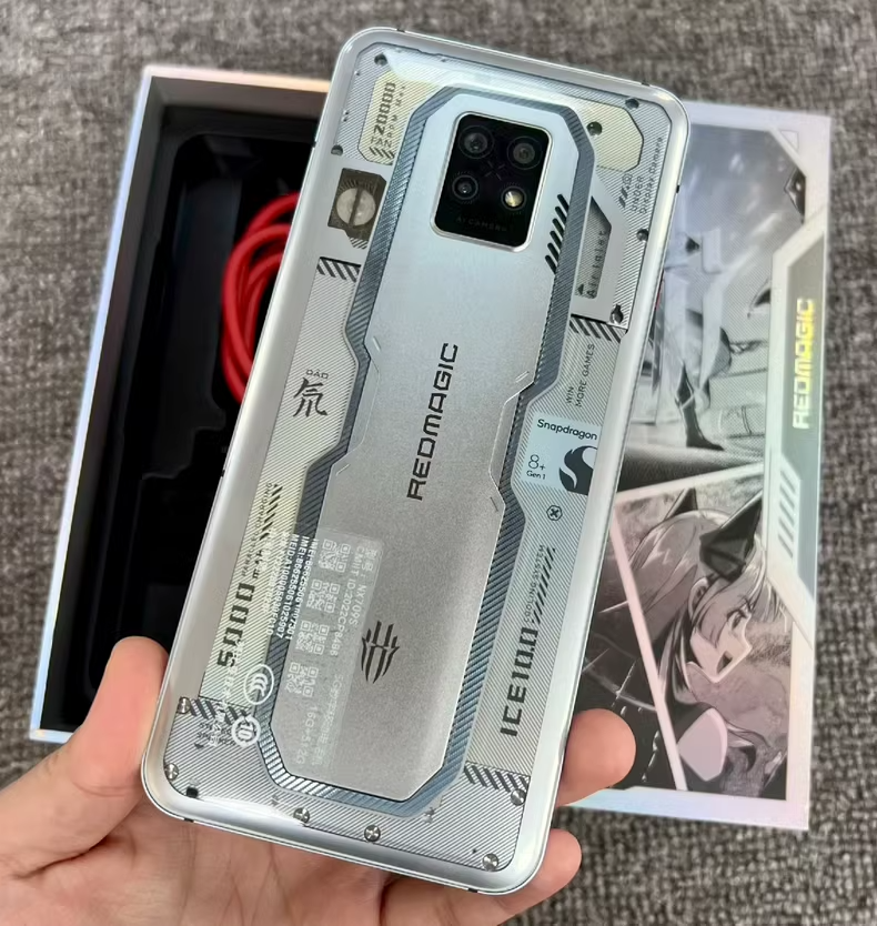 中兴 nubia RedMagic 7S Pro Android 12 Snapdragon game phone