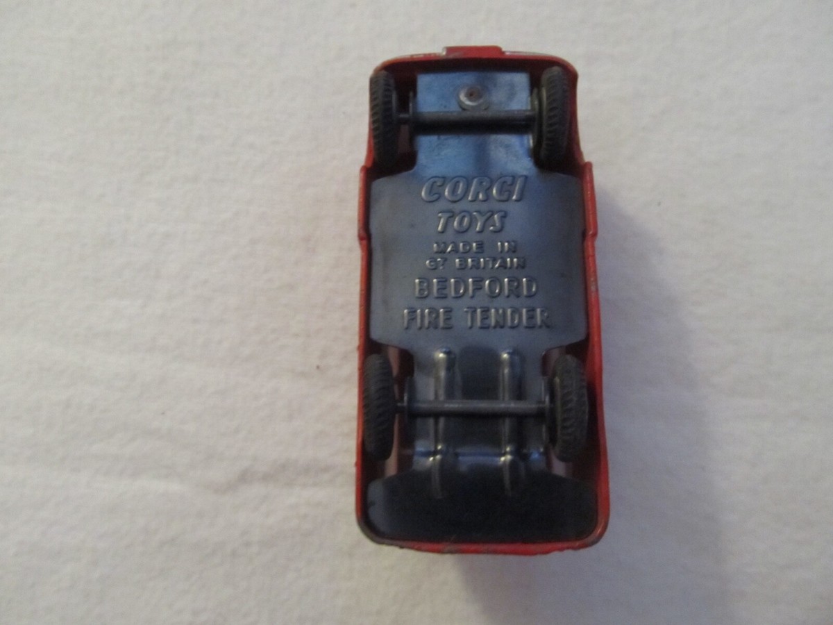 ミニカー CORGI TOYS 423 BEDFORD FIRE TENDER CORGI TOYS 423 BEDFORD FIRE TENDER VAN NEAR MINT CONDITION