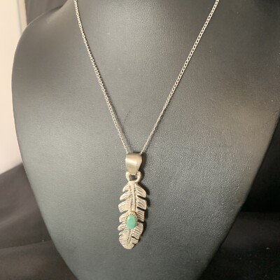Womens Navajo Green Turquoise Sterling 16'' Necklace Feather Pendant 13685