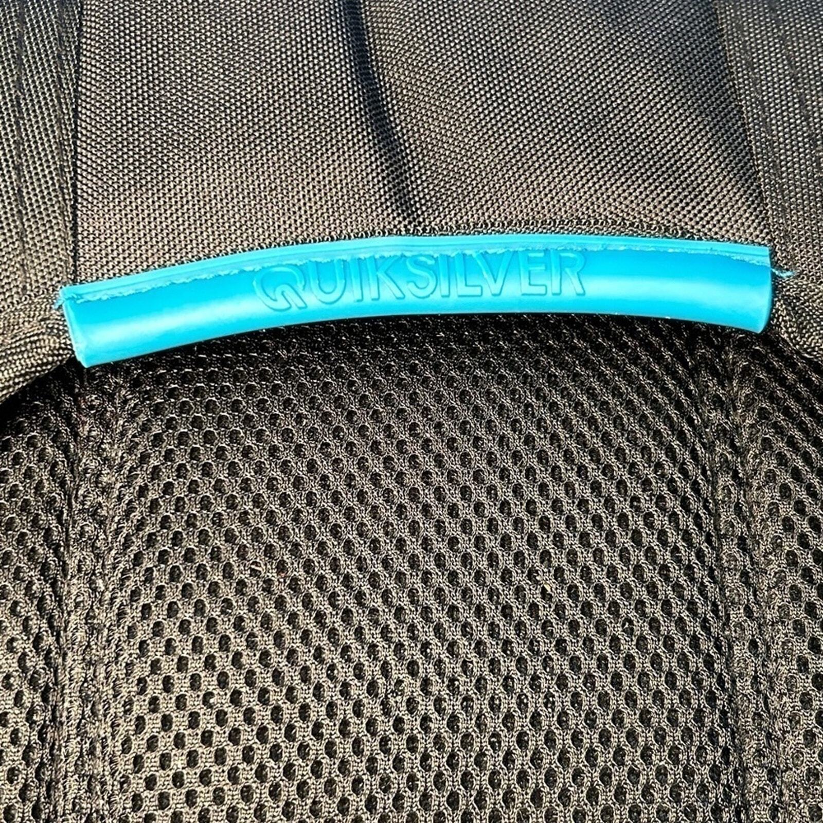 QUICKSILVER MEDIUM SIZE BLACK BACKPACK - image 8