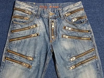 KO'S  RARE FIND Men's Jeans A lot of Zippers Straight Leg Scorpion Logo 33x34