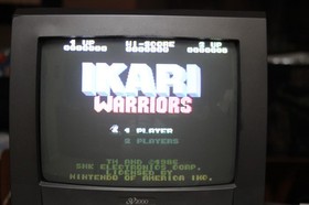 Nintendo NES Console, 2 Controllers, Zapper Gun, 26 Games w Sleeves & Manuals