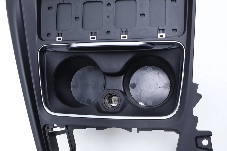 BMW 330E 2016-2018 - Consola central delantera montura/panel con soporte para copa 9323675 Foto 2 de 4